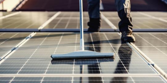 Reinigung Photovoltaikanlage